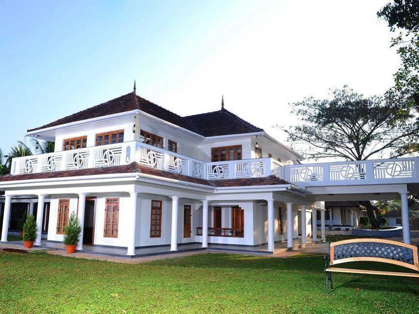 Triveny River Palace Hotel Alappuzha Exterior photo