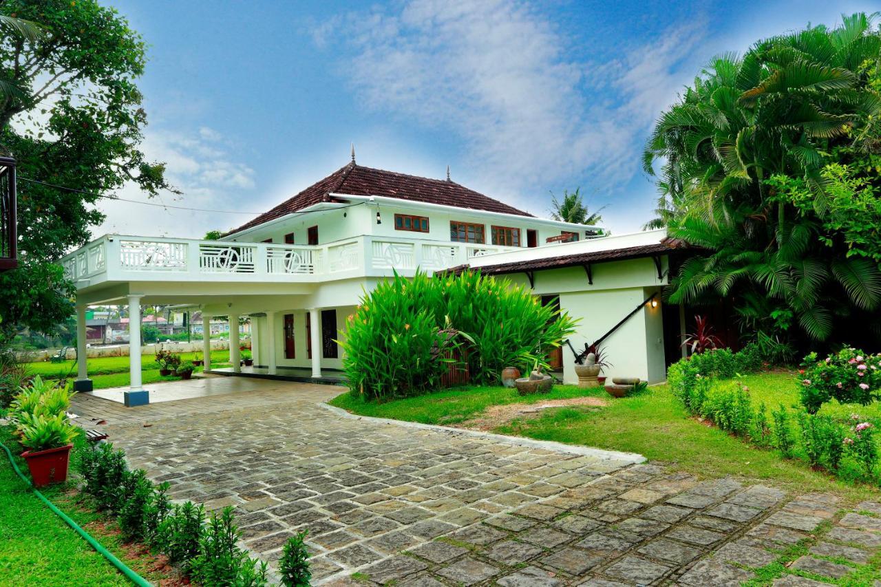 Triveny River Palace Hotel Alappuzha Exterior photo